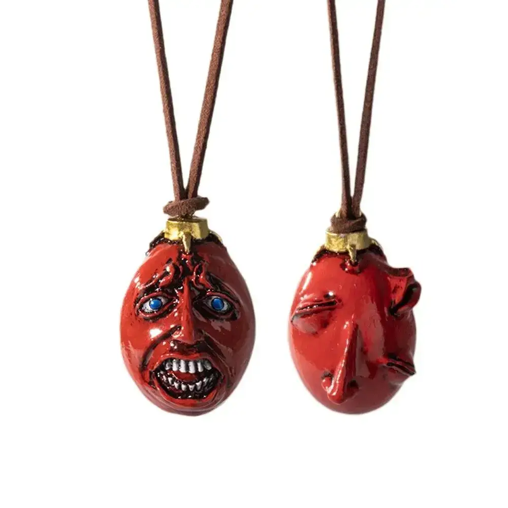 Collier Berserk Rouge Behelit – Image 3