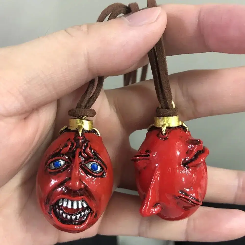 Collier Berserk Rouge Behelit – Image 2