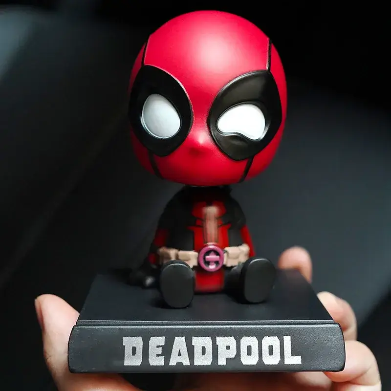 Figurine qui bouge la tête pour voiture Marvel – Image 9