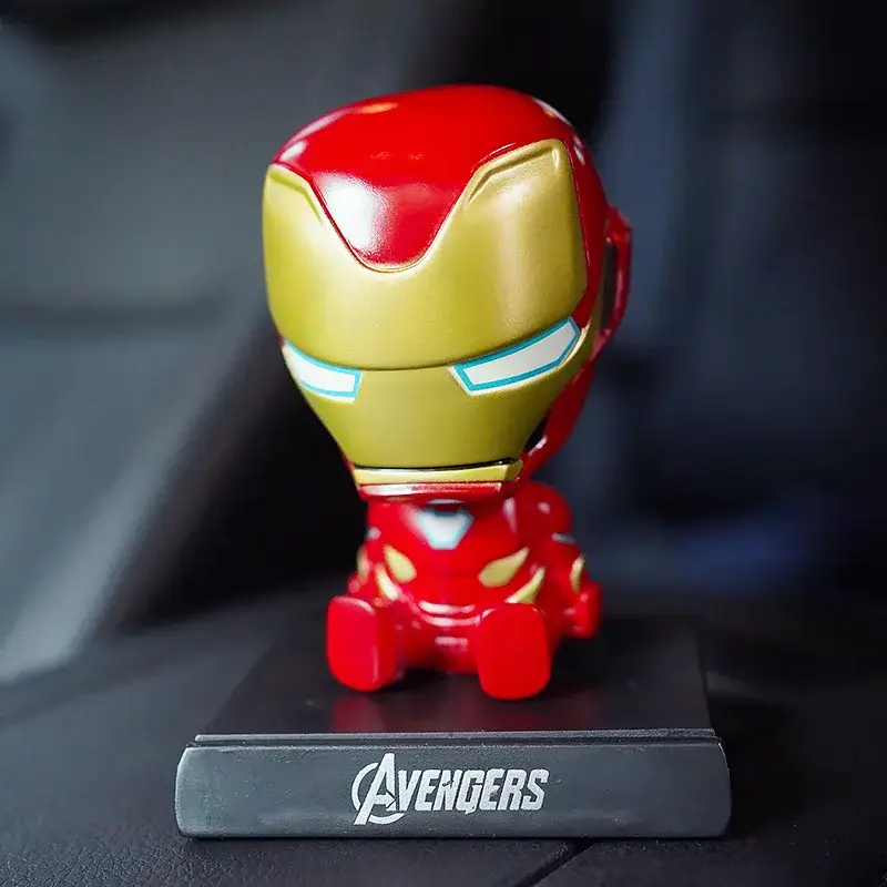 Figurine qui bouge la tête pour voiture Marvel – Image 6