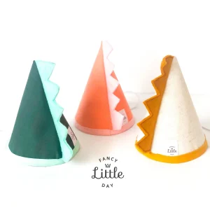 Fancy Little Day - Chapeau de Fête en Tissue - Dinosaure||Fancy Little Day - Dinosaur Party Hat