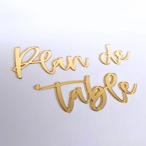 Plan de table mariage | DIY mariage - 32 x 30 cm - Mot en plexiglass doré