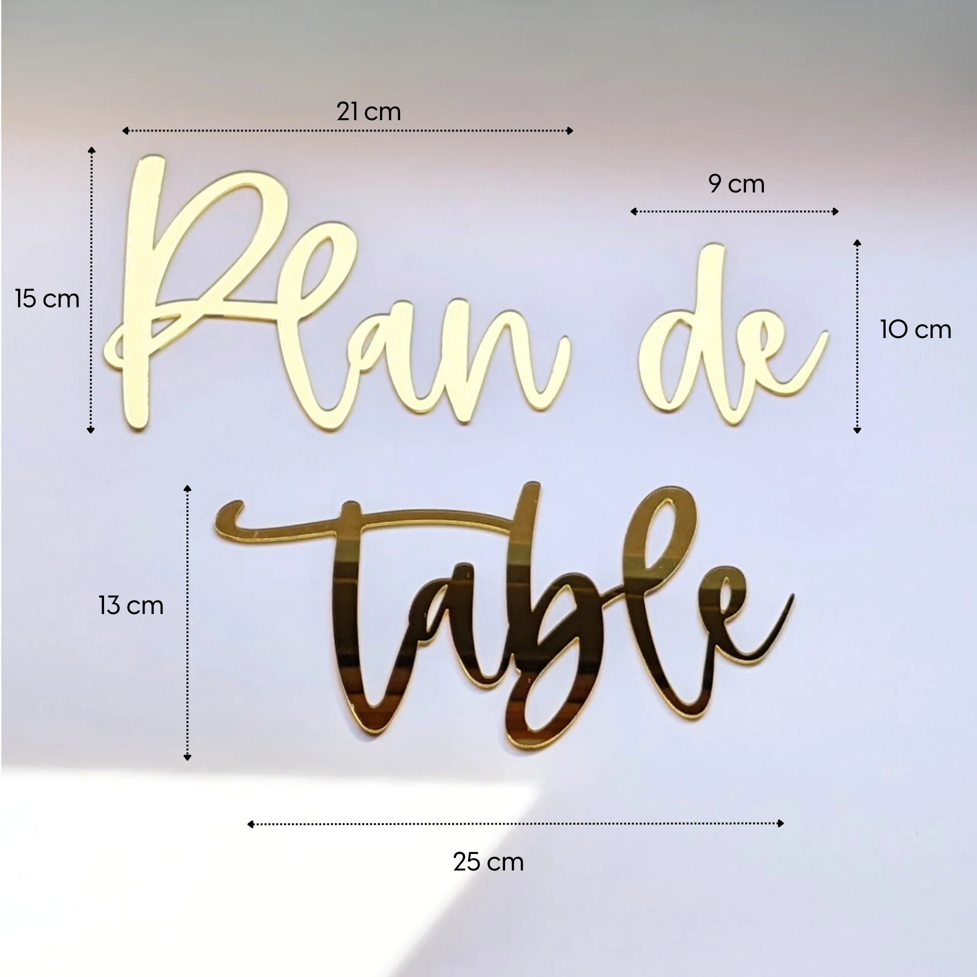 Plan de table mariage | DIY mariage - 32 x 30 cm - Mot en plexiglass doré – Image 4