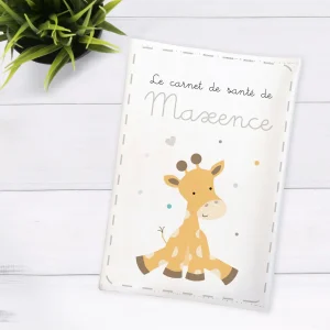 Protège carnet de santé personnalisé avec bébé girafe