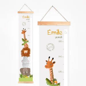 Toise bébé personnalisée des animaux de la jungle les uns sur les autres
